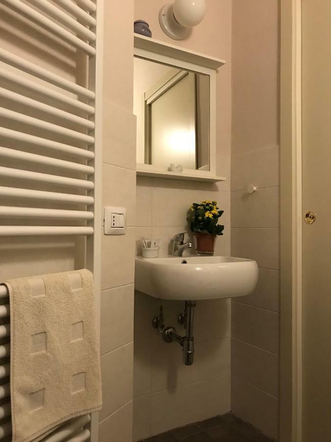 布雷谢洛La Sosta Fuori Stazione住宿加早餐旅馆 外观 照片